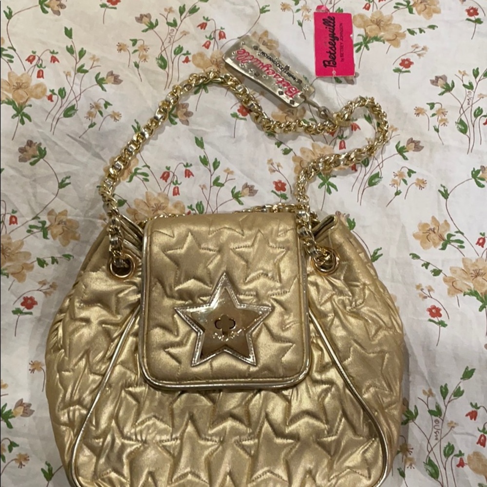 Betsy Johnson women’s hand held/cross body purse